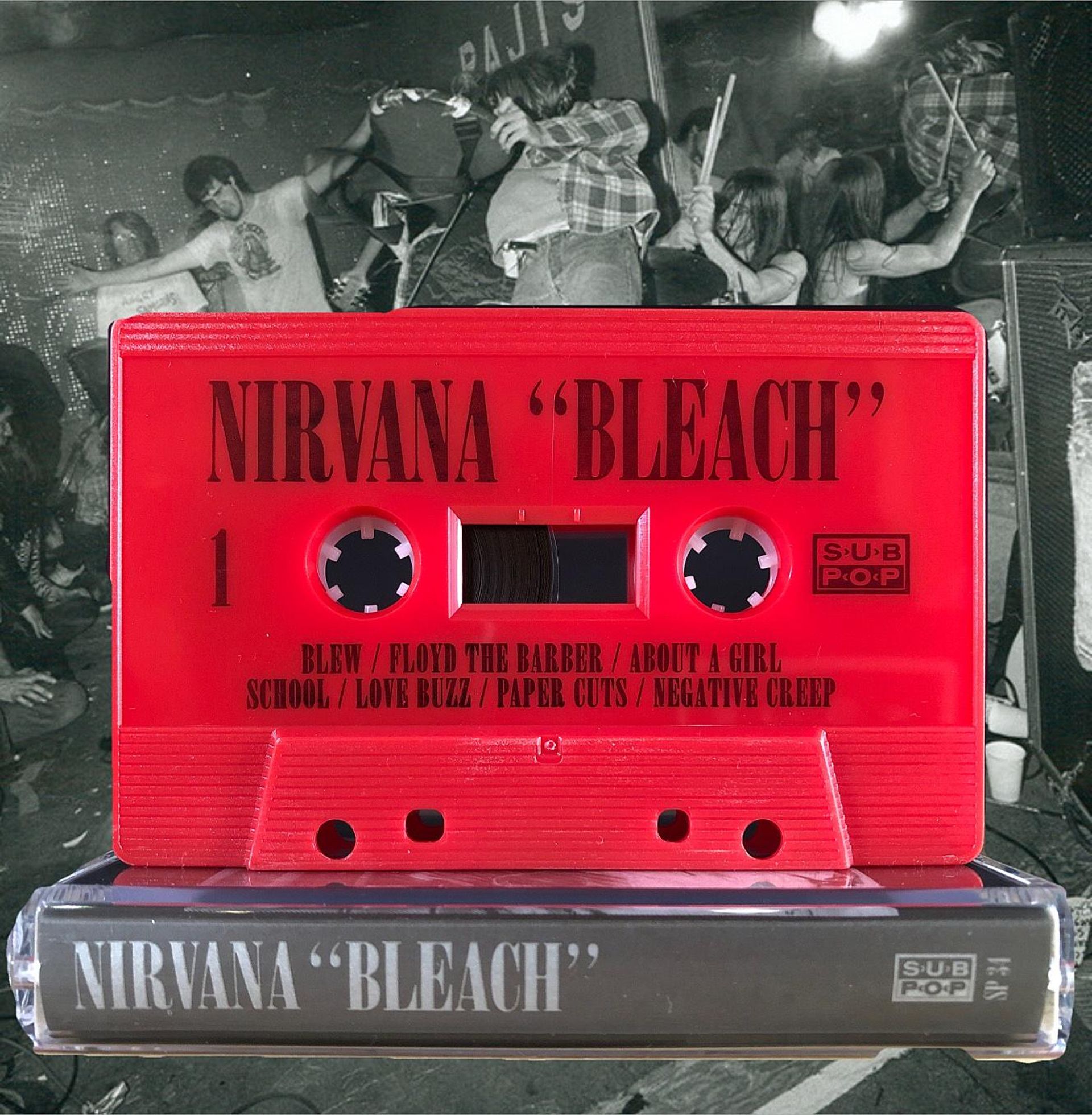 Le Premier Album De Nirvana En édition K7 Rouge