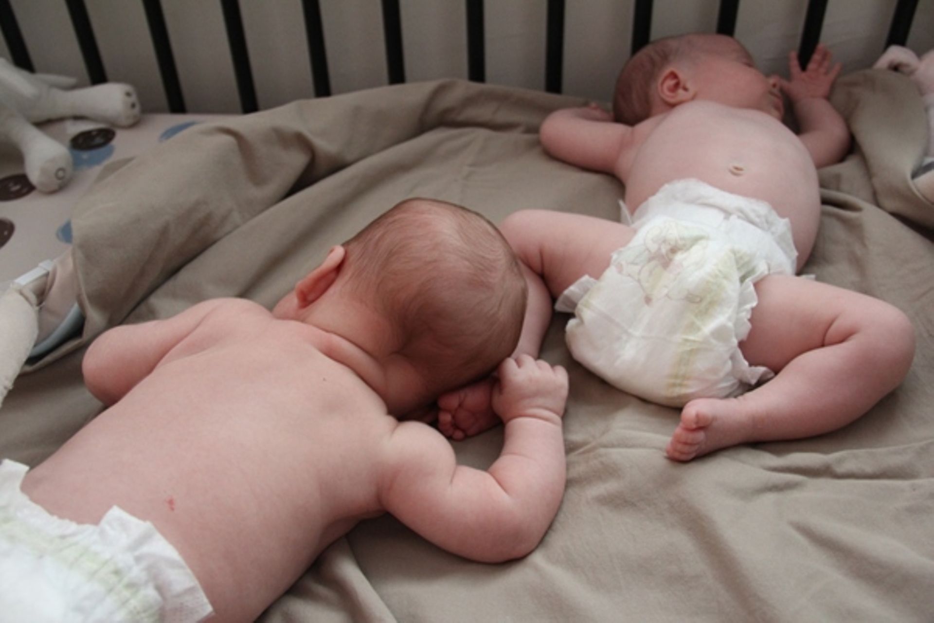 Une Decharge Pour Les Parents Qui Laissent Leurs Bebes Dormir Sur Le Ventre