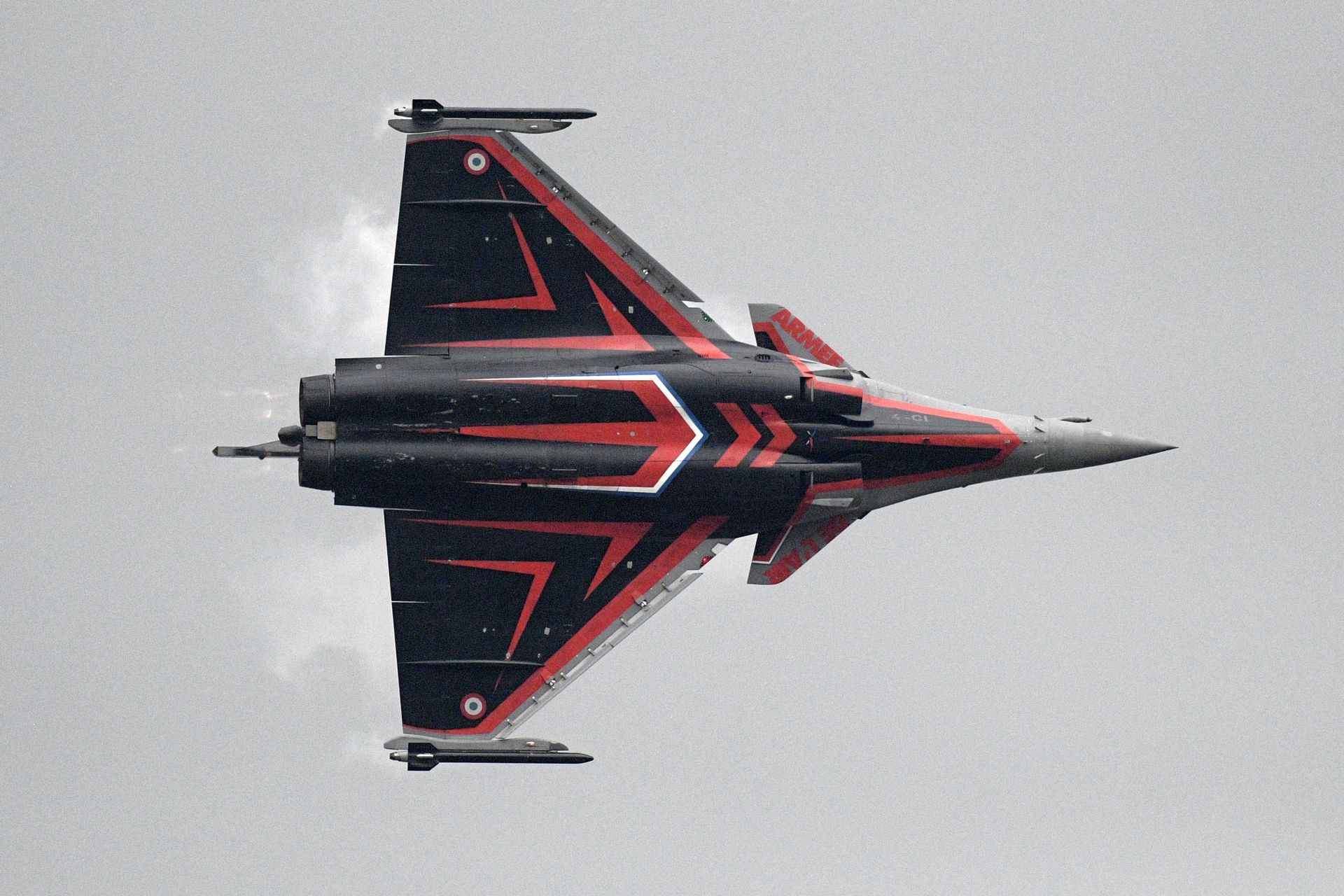 Complement D Enquete Armee De L Air Le passager invité par l'armée s'éjecte au décollage d'un Rafale