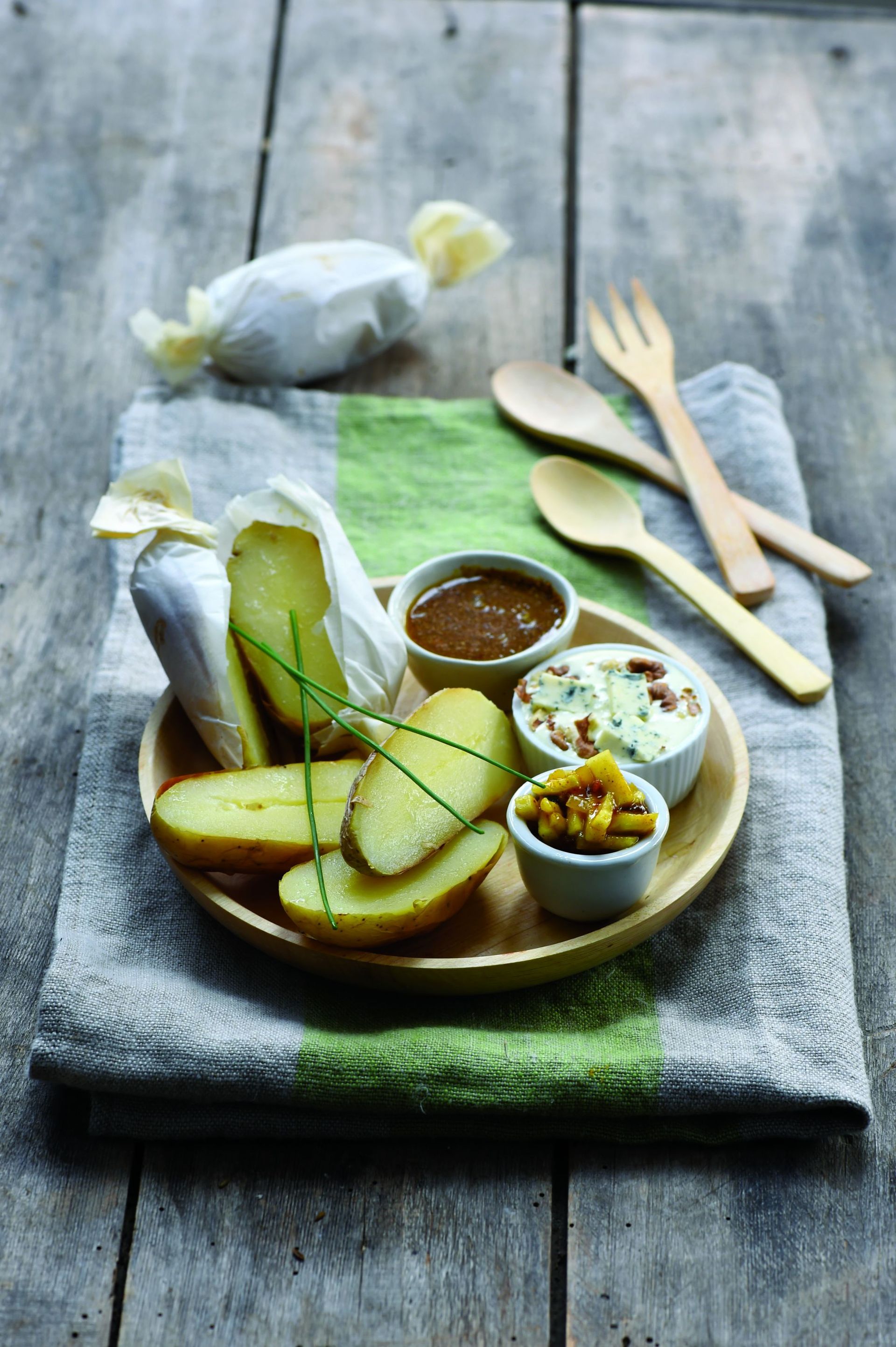 Recette : barbecue de pommes de terre et ses 3 sauces