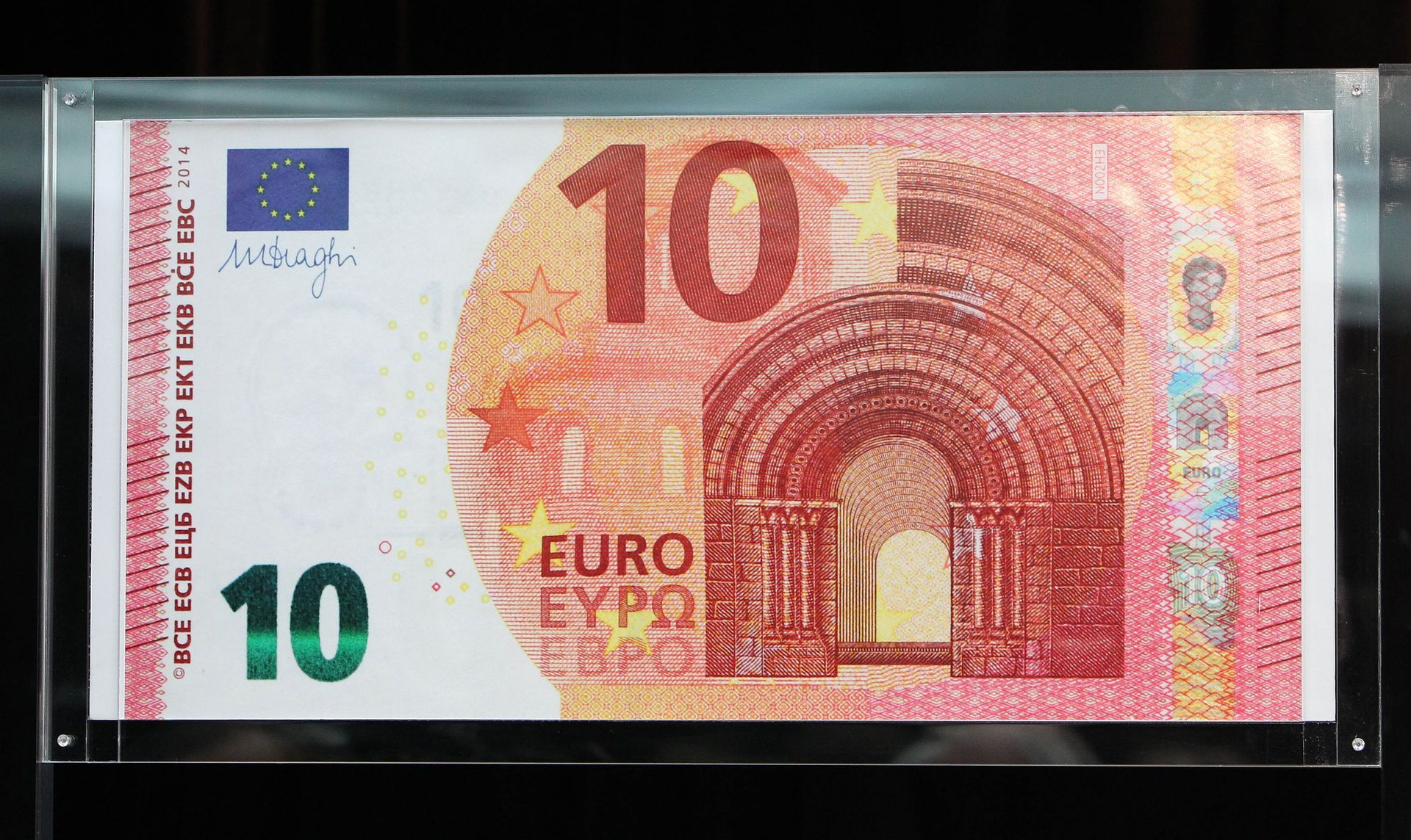 Apres Celui De 5 Le Nouveau Billet De 10 Euros Est Arrive