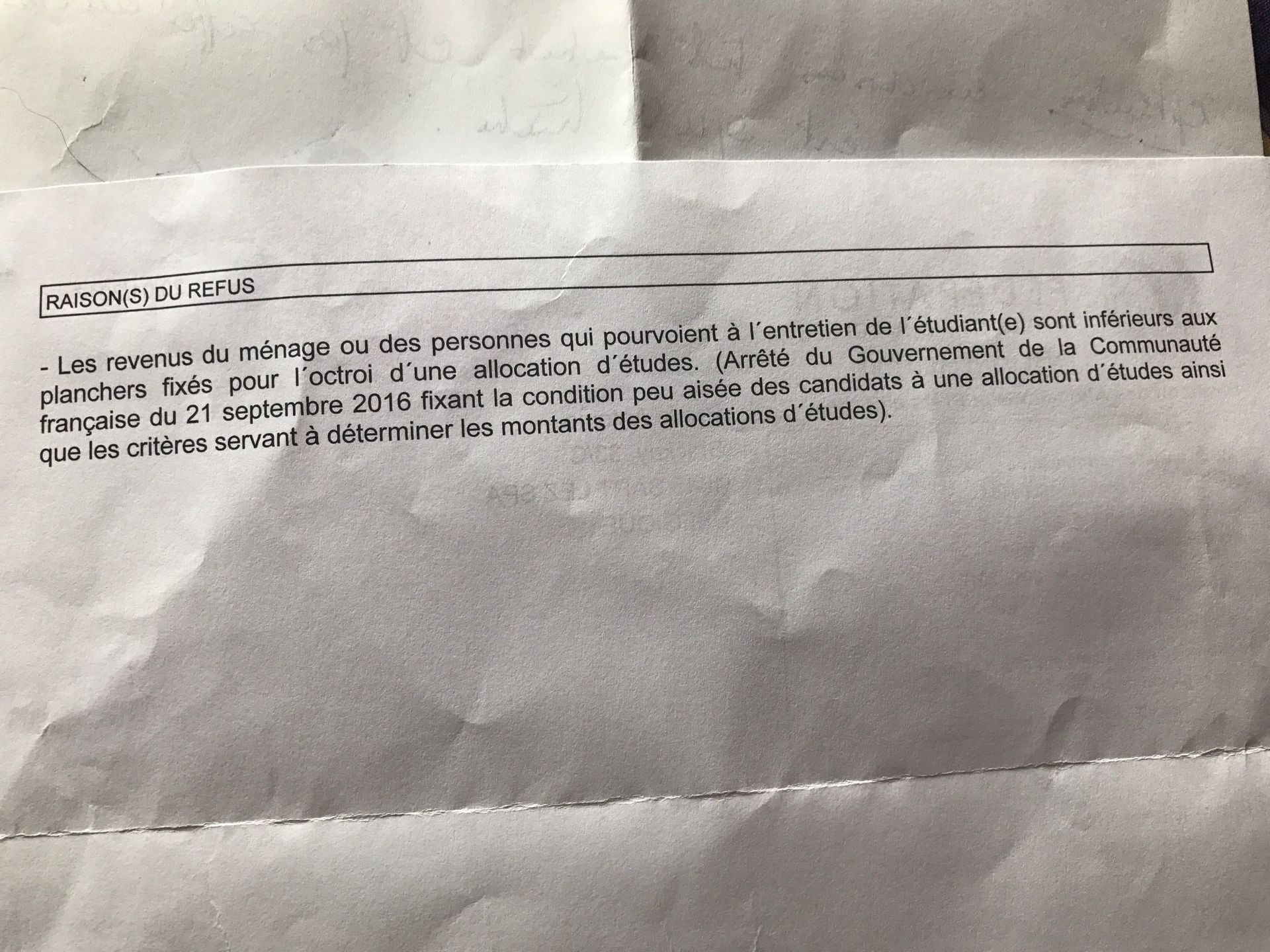 Un Couple D Agriculteurs Trop Pauvre Pour Obtenir Une Bourse D Etude Pour Leur Fils