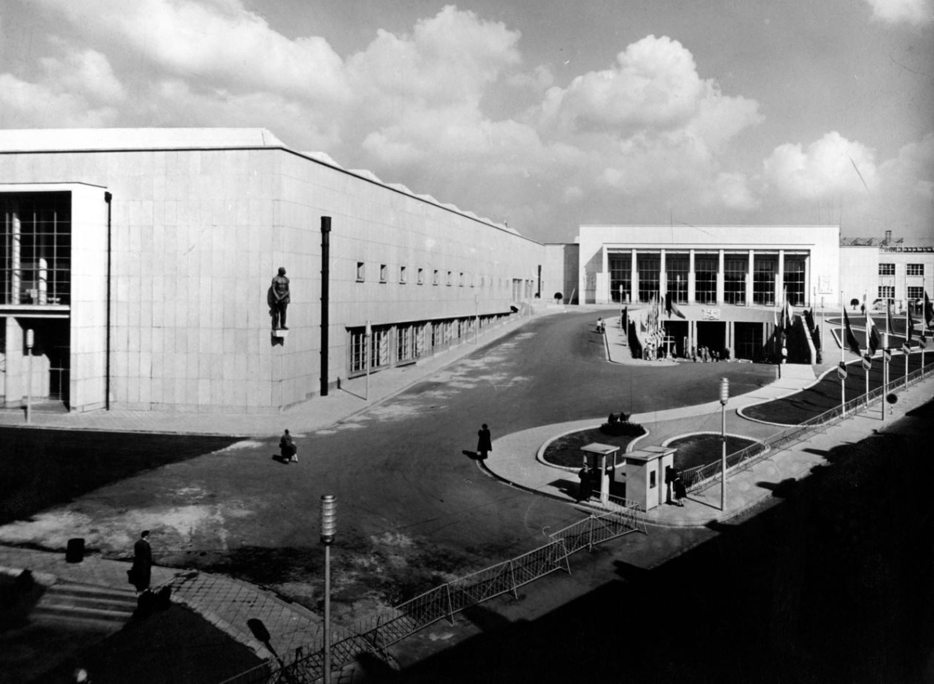 Les Deux Derniers Salons Avant La Fermeture De Charleroi Expo