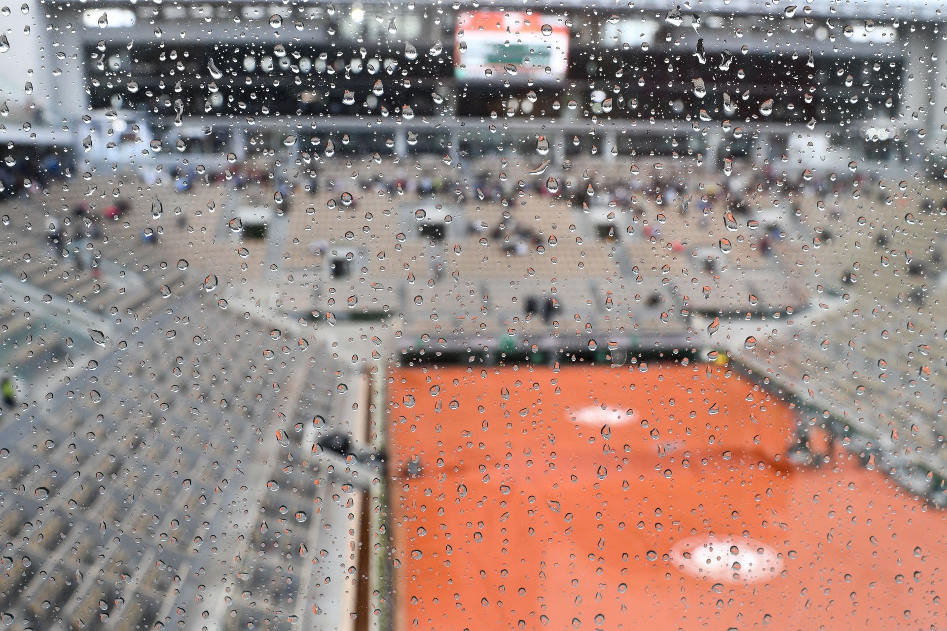 Roland-Garros en direct : la pluie interrompt les ...