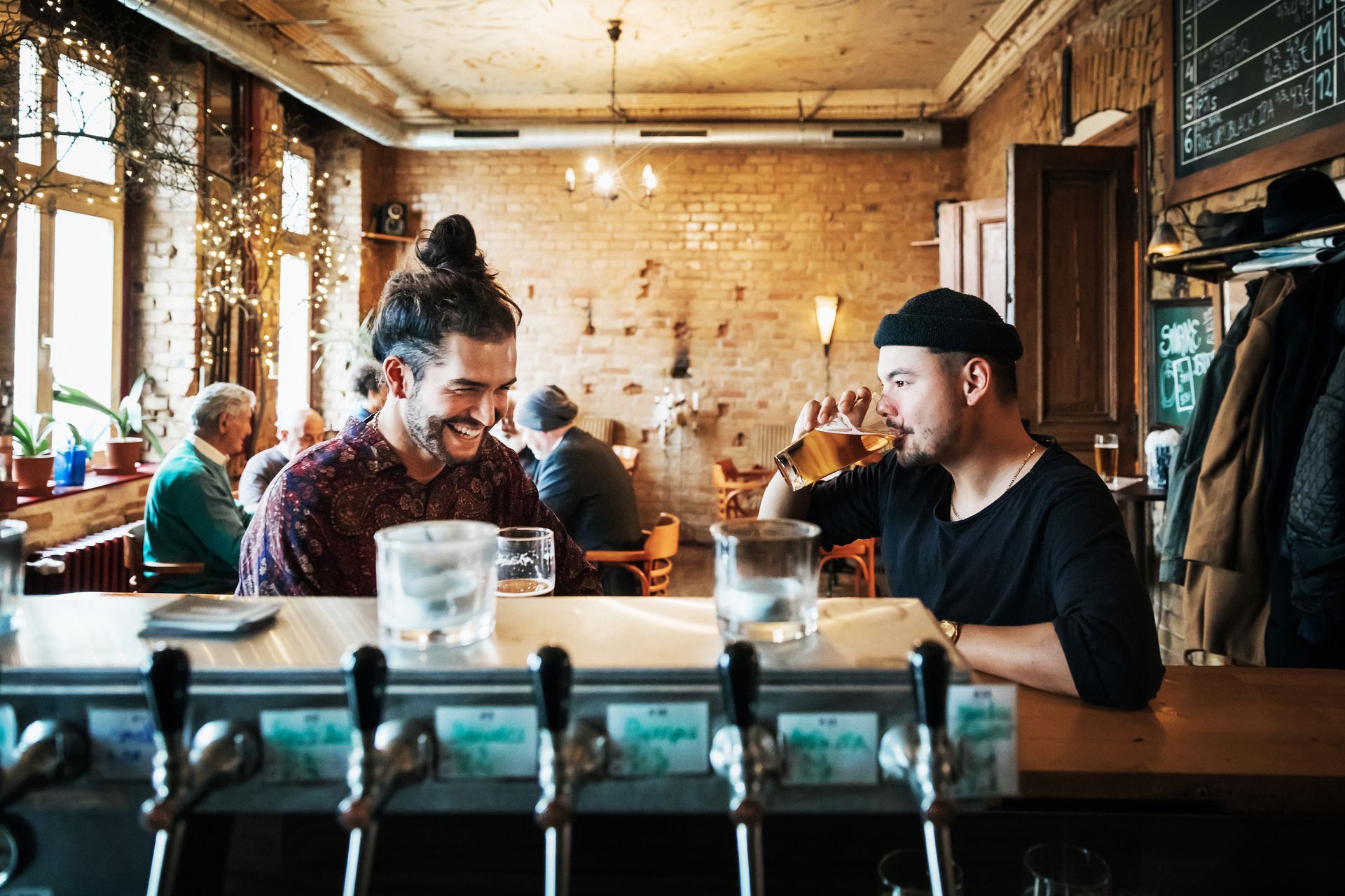 Et si vous retrouviez l'ambiance sonore de votre bar préféré