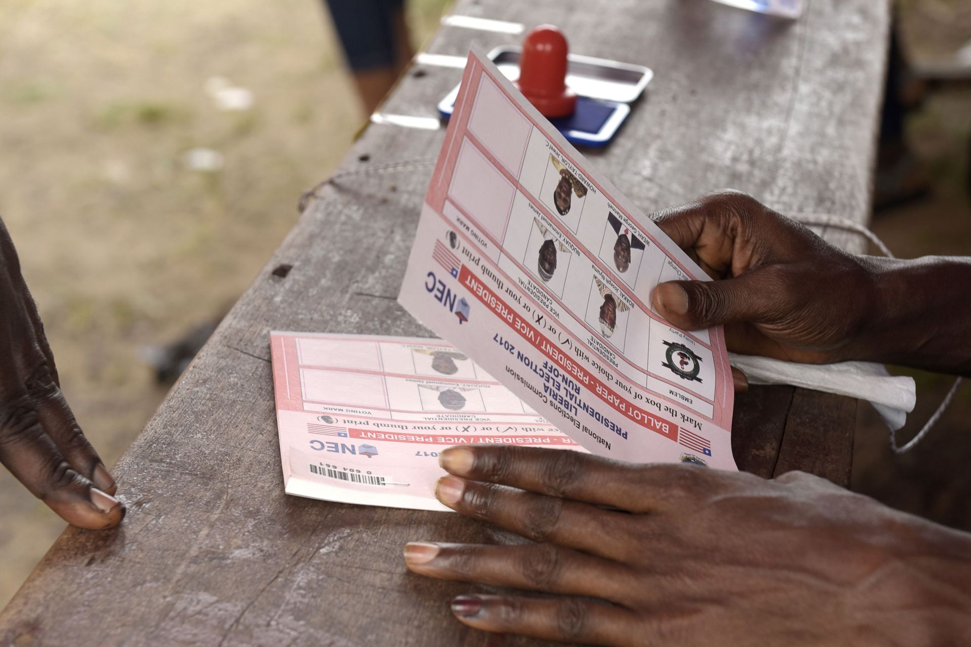 Voter Au Second Tour Sans Voter Au Premier Présidentielle au Liberia: place au dépouillement après second tour