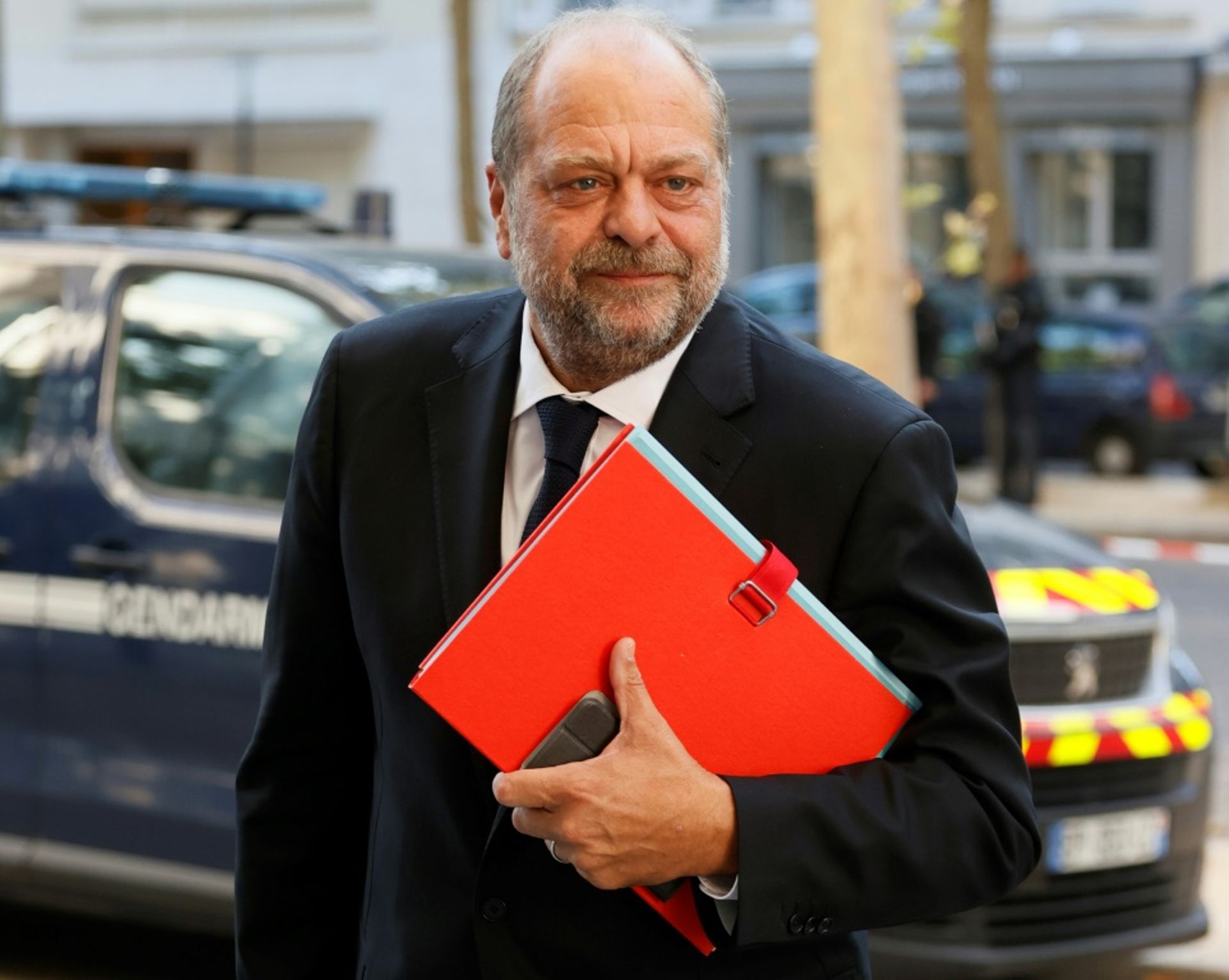 picture Dupont Moretti Chasseur le ministre de la justice eric dupond