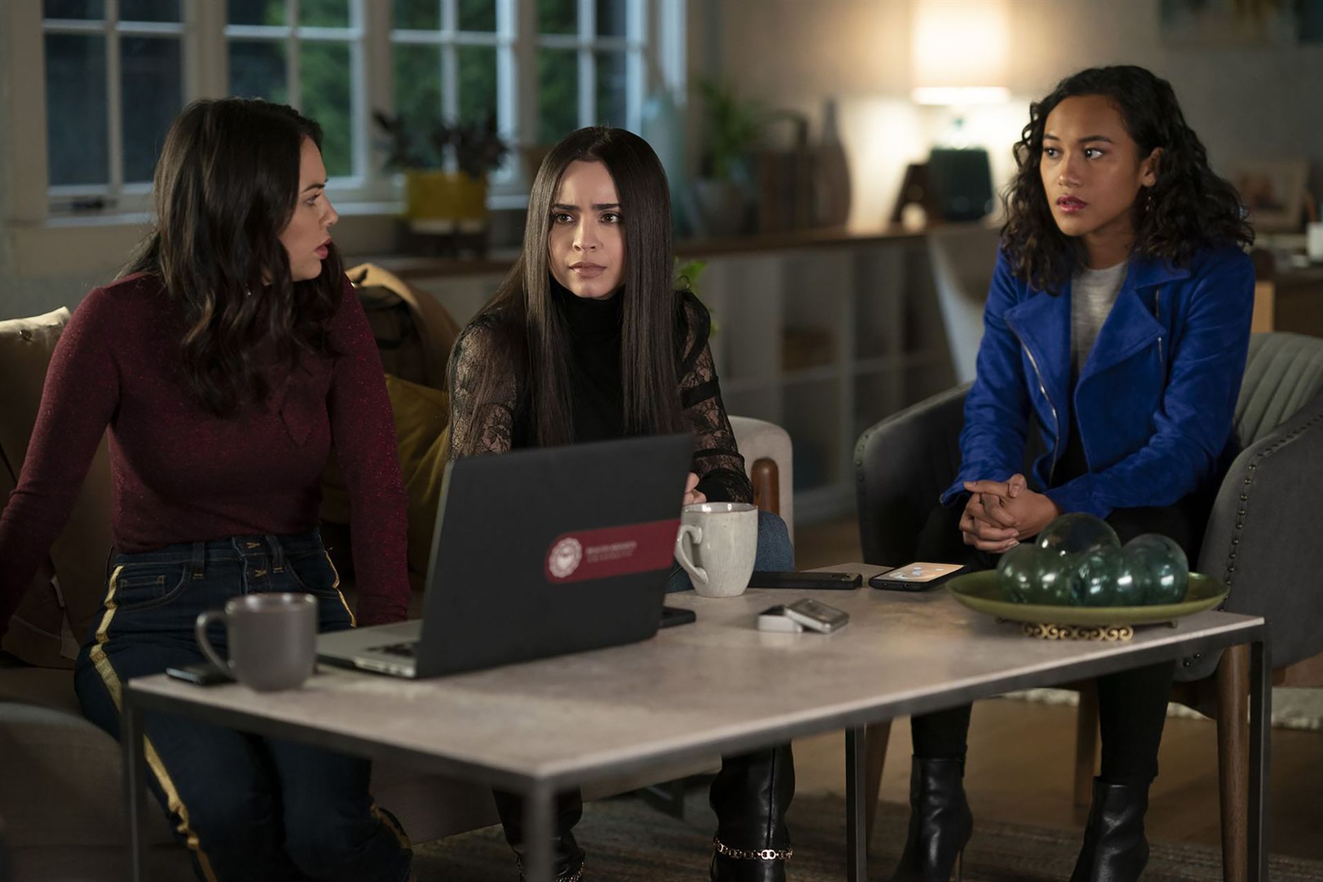 Pll The Perfectionist Saison 2 Le spin-off de "Pretty Little Liars" annulé après seulement une saison