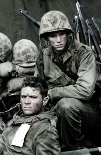 Steven Spielberg et Clint Eastwood cassent ensemble les préjugés sur la guerre Steven Spielberg et Clint Eastwood cassent ensemble les préjugés sur la guerre