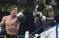 Sylvester Stallone : ce handicap physique qu'il a transformé en force Sylvester Stallone : ce handicap physique qu'il a transformé en force