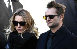 Succession de Johnny Hallyday : pourquoi a-t-il déshérité David et Laura ? Succession de Johnny Hallyday : pourquoi a-t-il déshérité David et Laura ?
