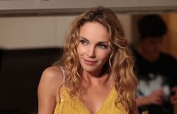 Quand Claire Keim se glisse dans la peau d'une adolescente... Quand Claire Keim se glisse dans la peau d'une adolescente...