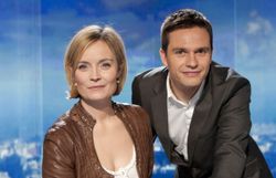 Depuis 2011, Ophélie et Jonathan Bradfer présentent le 15 minutes sur La Deux Depuis 2011, Ophélie et Jonathan Bradfer présentent le 15 minutes sur La Deux