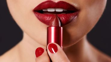 Recette Pour Fabriquer Soi Meme Son Rouge A Levres Bio