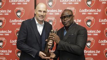 Le Trophée Raymond Goethals décerné à Philippe Clement Le Trophée Raymond Goethals décerné à Philippe Clement