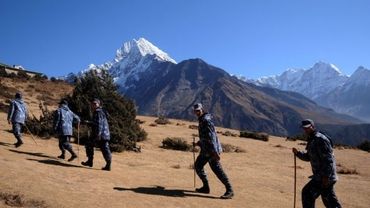 Le Népal Lhimalaya Et Le Climat Un Petit Dessin - 