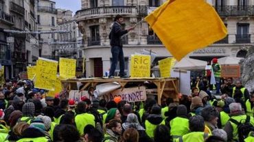 Gilets Jaunes Après La France Et La Belgique Le Portugal