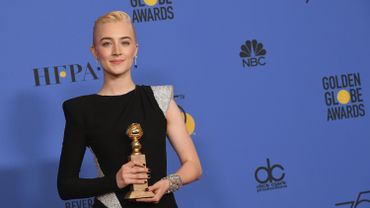 L'actrice Saoirse Ronan a remporté le Golden Globe de la meilleure actrice pour son rôle dans la comédie dramatique "Lady Bird" L'actrice Saoirse Ronan a remporté le Golden Globe de la meilleure actrice pour son rôle dans la comédie dramatique "Lady Bird"