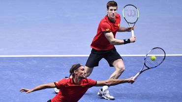 Coupe Davis : La France empoche le 3e set au tie-break (Live vidéo) Coupe Davis : La France empoche le 3e set au tie-break (Live vidéo)