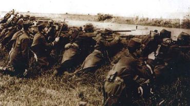 Sambre Rouge 100 Ans Après La Sambre Se Souvient De La