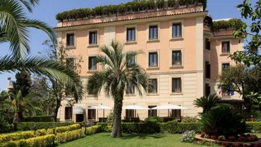 Italie Deux Hotels De Luxe Saisis A La Mafia Calabraise