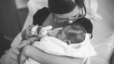 Photographier Les Bebes Decedes Pour Creer Un Souvenir Aux Parents Endeuilles