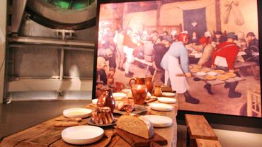 Du 18 septembre 2019 au 13 septembre 2020, l'Atomium accueille l'exposition "Bruegel, A Poetic Experience. An innovative world and mind", à l'occasion des 450 ans de la mort du célèbre peintre de la Renaissance. Du 18 septembre 2019 au 13 septembre 2020, l'Atomium accueille l'exposition "Bruegel, A Poetic Experience. An innovative world and mind", à l'occasion des 450 ans de la mort du célèbre peintre de la Renaissance.