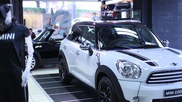 Une Offre D Emploi De Preparateur De Voiture Pour Un Etablissement