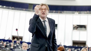 Guy Verhofstadt, très en colère lors de la session plénière du Parlement européen le 9 mars dernier, durant les débats sur le préaccord Turquie-UE