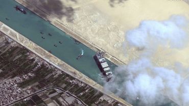 Blocage Du Canal De Suez Sissi Approuve Un Projet D Amenagement Du Canal De Suez