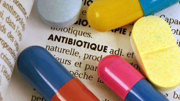 Y a-t-il un lien entre la prise d'antibiotiques et le risque de cancer de l'intestin?