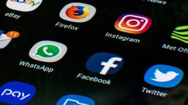 Les utilisateurs des réseaux sociaux préfèrent souvent mettre en avant les contenus susceptibles d'être largement "likés" et partagés, quel que soit leur degré d'exactitude Les utilisateurs des réseaux sociaux préfèrent souvent mettre en avant les contenus susceptibles d'être largement "likés" et partagés, quel que soit leur degré d'exactitude
