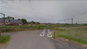 Le voleur s'est retrouvé coincé sur les rails Le voleur s'est retrouvé coincé sur les rails