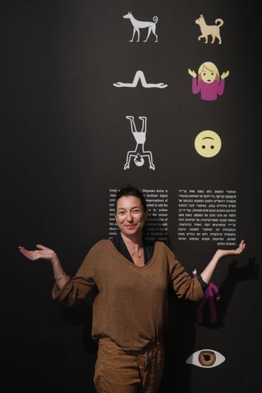 Un musée israélien se sert des émojis pour expliquer les hiéroglyphes Un musée israélien se sert des émojis pour expliquer les hiéroglyphes