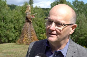 Pascal Harvey travaille pour la société d’aide au développement local qui a cru au projet complètement fou de Pascal Miche. Pascal Harvey travaille pour la société d’aide au développement local qui a cru au projet complètement fou de Pascal Miche.