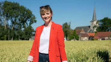Mélin, défendu par la pétillante Fanny Jandrain, est le grand gagnant de "Mon plus beau village" Mélin, défendu par la pétillante Fanny Jandrain, est le grand gagnant de "Mon plus beau village"