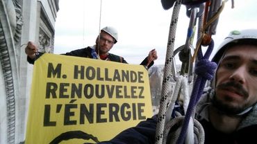 Greenpeace demande au président frnaçais d'investir pour une énergie 100% renouvelable Greenpeace demande au président frnaçais d'investir pour une énergie 100% renouvelable