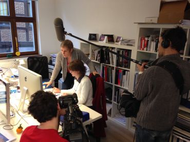 L'équipe "C'est du Belge" en tournage chez Isabelle Corten L'équipe "C'est du Belge" en tournage chez Isabelle Corten