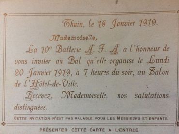 Invitation au bal de la 10e batterie de l'A.F.A (Australian Field Artillery) : "Cette invitation n'est pas valable pour les messieurs et les enfants" Invitation au bal de la 10e batterie de l'A.F.A (Australian Field Artillery) : "Cette invitation n'est pas valable pour les messieurs et les enfants"