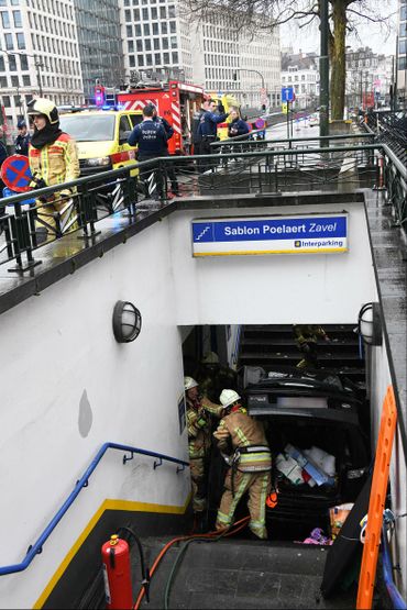 Bruxelles: un automobiliste entre dans un parking souterrain… par l'accès pour piétons Bruxelles: un automobiliste entre dans un parking souterrain… par l'accès pour piétons