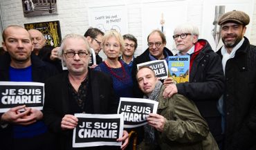 Les caricaturistes Cécile Bertand, Kroll, Dubus, Johan De Moor et Samuel à l'Association des journalistes professionnels le 8 janvier 2015. Les caricaturistes Cécile Bertand, Kroll, Dubus, Johan De Moor et Samuel à l'Association des journalistes professionnels le 8 janvier 2015.