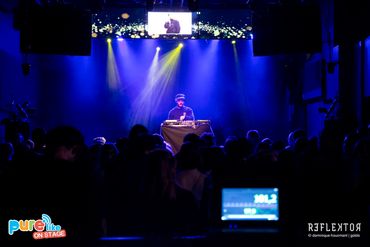 Photos, concerts, direct, vidéos: revivez notre inoubliable soirée de concerts Pure Like on Stage Photos, concerts, direct, vidéos: revivez notre inoubliable soirée de concerts Pure Like on Stage