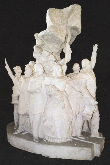 Une statue de plâtre représentant la lutte pour la démocratie...commanditée par la dictature. Une statue de plâtre représentant la lutte pour la démocratie...commanditée par la dictature.