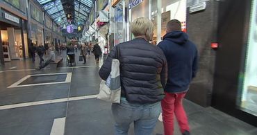 Centres commerciaux : la folie des grandeurs ? Centres commerciaux : la folie des grandeurs ?