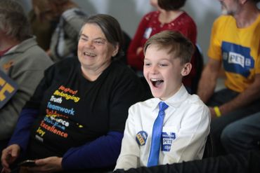 Pour Pete BUttigieg il est temps de rassembler les Américains, tant du point de vue générationnel que socio-économique et politique. Pour Pete BUttigieg il est temps de rassembler les Américains, tant du point de vue générationnel que socio-économique et politique.