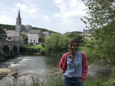 La commune tire son nom d’une des rivières qui la traversent : le Viroin, que les amateurs de kayak aiment descendre à la belle saison La commune tire son nom d’une des rivières qui la traversent : le Viroin, que les amateurs de kayak aiment descendre à la belle saison