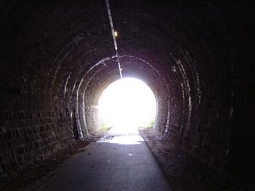 Un tunnel entre Malmedy et Stavelot (province de Liège), sur le RAVeL 45. Un tunnel entre Malmedy et Stavelot (province de Liège), sur le RAVeL 45.