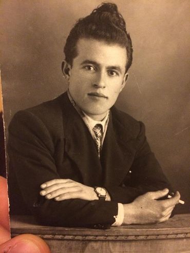 Son grand-père Guiseppe Spitaleri quitte sa Sicile natale à 17 ans Son grand-père Guiseppe Spitaleri quitte sa Sicile natale à 17 ans