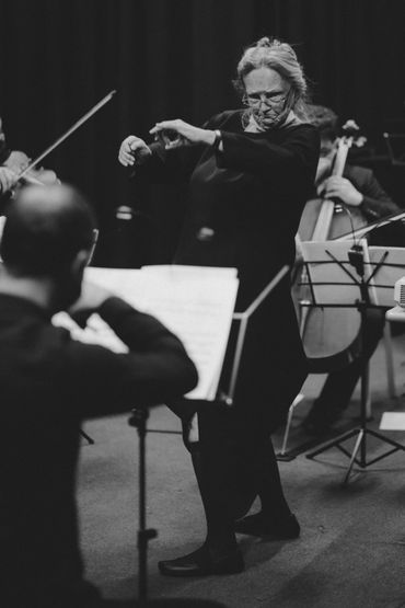 Sofia Wisloka v Trust, dyrygent z wolnym prętem Sofia Wisloka v Trust, dyrygent z wolnym prętem