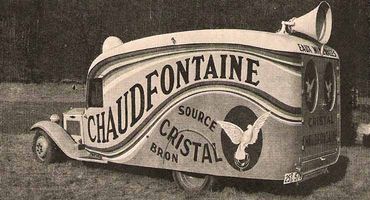Au départ uniquement utilisée à des fins thérapeutiques, l'eau de Chaudfontaine sera conditionnée en bouteilles et commercialisée à partir de 1924 par la Société Eau minérale de Chaudfontaine. Au départ uniquement utilisée à des fins thérapeutiques, l'eau de Chaudfontaine sera conditionnée en bouteilles et commercialisée à partir de 1924 par la Société Eau minérale de Chaudfontaine.